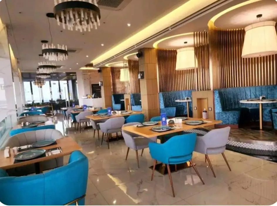 One Euphoria Prime Suite Hotel Ángeles 0*,  Filipinas