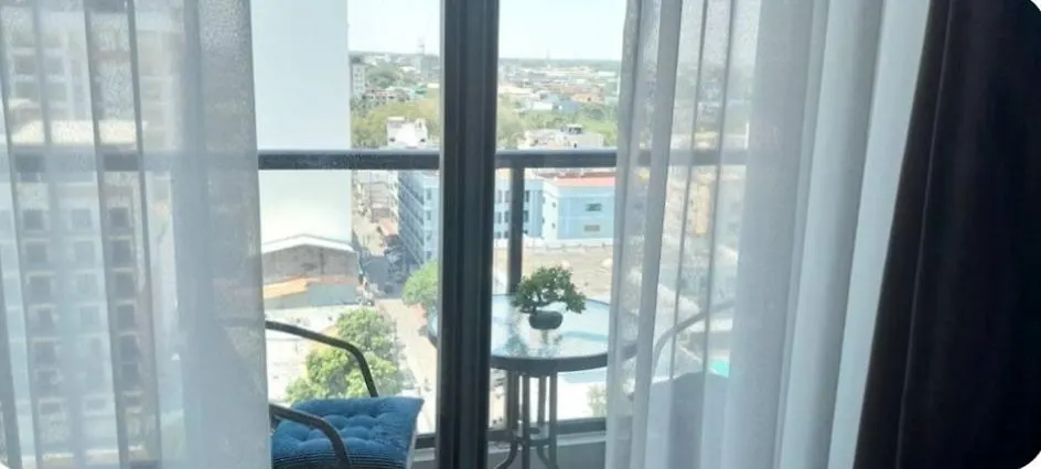 One Euphoria Prime Suite Hotel Angeles