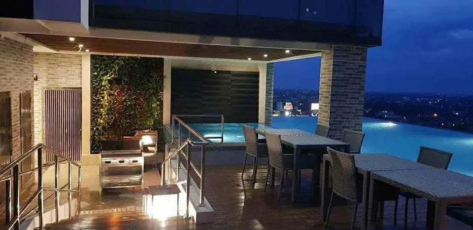 One Euphoria Prime Suite Hotel Angeles